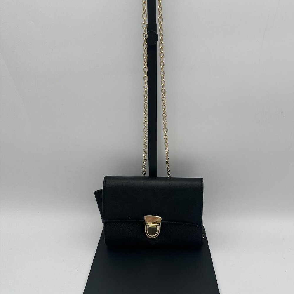 Fiona Night Black Crossbody Bag With Gold Chain Strap & Clasp